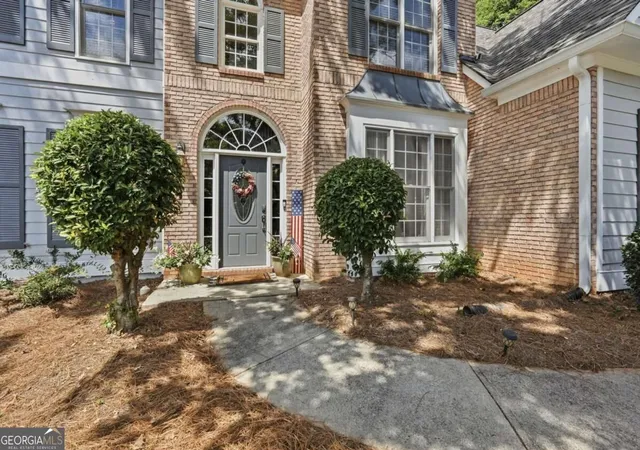 Photo 3 of Single family home for sale at 940 River Cvs Dr, Dacula, GA 30019 | MLS# 10837977 | Listing updated on 2026-09-16