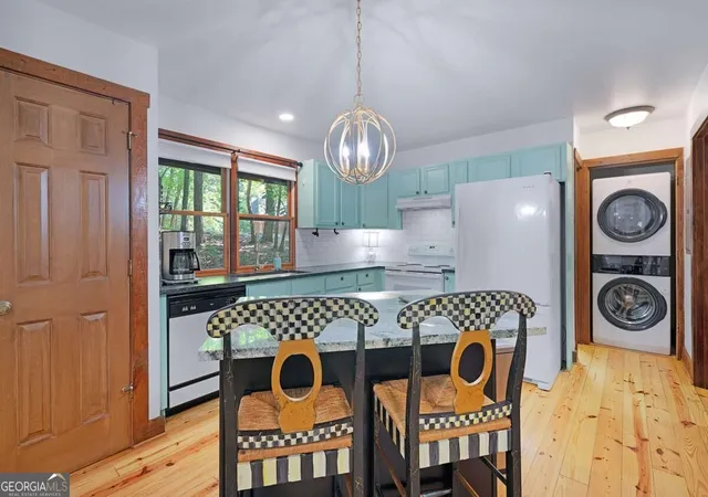 Photo 3 of Single family home for sale at 174 Trout Lily Trl, Jasper, GA 30143 | MLS# 10841153 | Listing updated on 2026-09-08