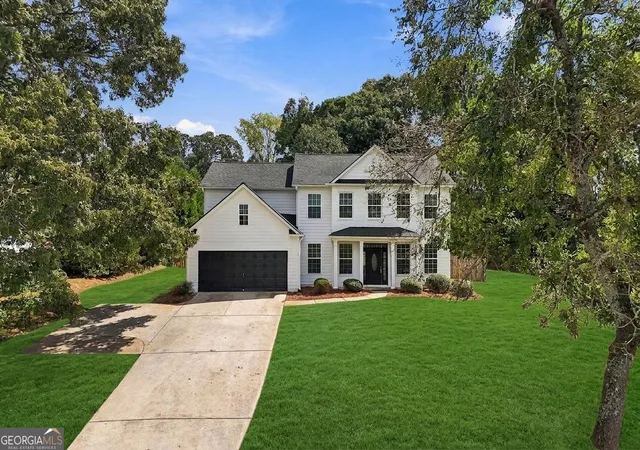 Photo 2 of Single family home for sale at 107 Hollytrace Ln, Ball Ground, GA 30107 | MLS# 10844835 | Listing updated on 2026-09-14