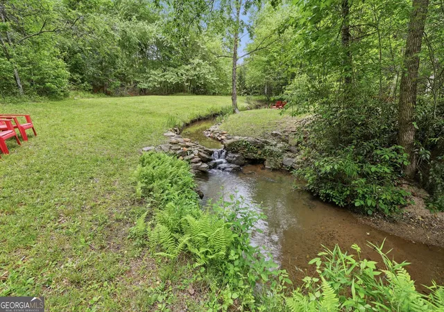 Photo 2 of Single family home for sale at 320 Sweetwater Dr, Clarkesville, GA 30523 | MLS# 10838886 | Listing updated on 2026-09-17
