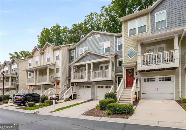 Photo 3 of Townhouse for sale at 1368 Liberty Pkwy NW, Atlanta, GA 30318 | MLS# 10845918 | Listing updated on 2026-10-23