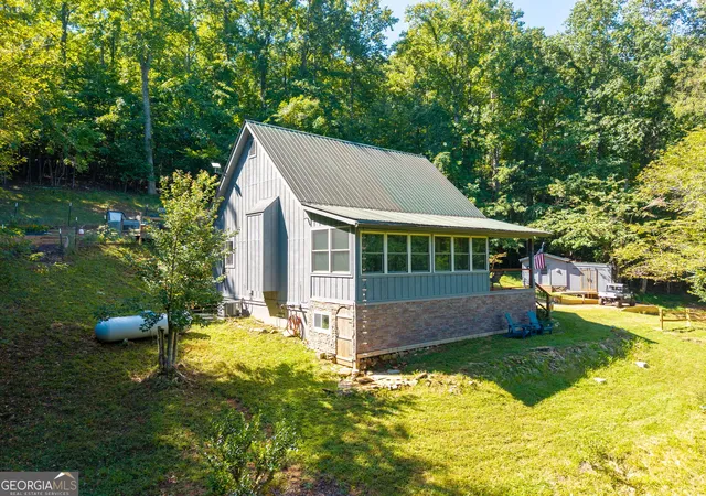 Photo 2 of Single family home for sale at 566 Old Cherry Mountain Trl, Hayesville, NC 28904 | MLS# 10846187 | Listing updated on 2026-09-30