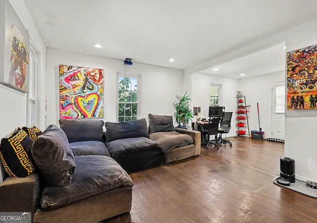 Photo 2 of Single family home for sale at 1251 Monroe Dr Ne, Atlanta, GA 30306 | MLS# 10848398 | Listing updated on 2026-10-03