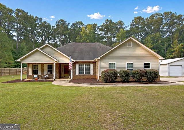 Photo 1 of Single family home for sale at 131 Ml Pond Ct, Milner, GA 30257 | MLS# 10849944 | Listing updated on 2026-10-04