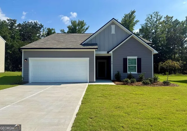 Photo 1 of Single family home for sale at 32 Crescent Blvd, Carrollton, GA 30116 | MLS# 10838560 | Listing updated on 2026-09-03