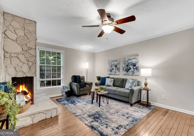 Photo 3 of Townhouse for sale at 6700 Roswell Rd #15D, Sandy Springs, GA 30328 | MLS# 10871380 | Listing updated on 2026-10-30