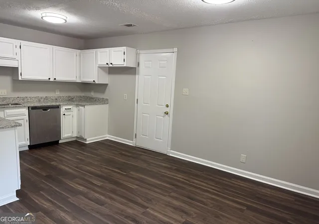 Photo 3 of Townhouse for sale at 203 Westland Cir Sw, Marietta, GA 30064 | MLS# 10845301 | Listing updated on 2026-10-07
