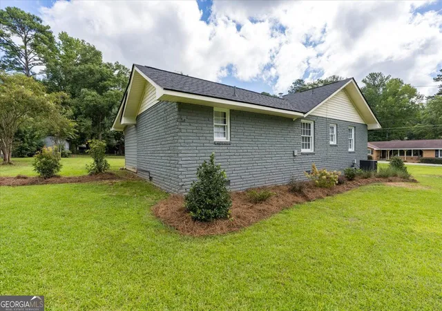 Photo 3 of Sale Pending at 196 Short St, Gray, GA 31032 | MLS# 10840859 | Listing updated on 2026-09-18