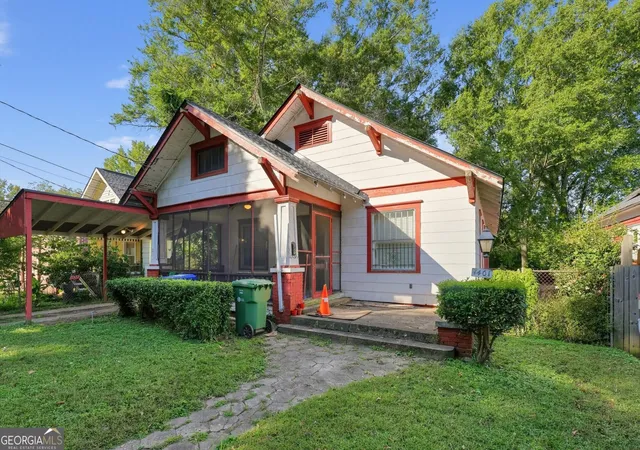 Photo 1 of Sale Pending at 1401 Fairbanks St SW, Atlanta, GA 30310 | MLS# 10879299 | Listing updated on 2026-10-29