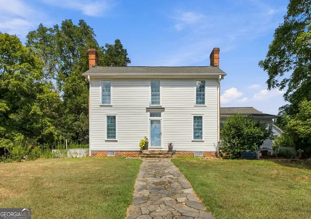 Photo 1 of Single family home for sale at 1834 Hwy 16 W, Jackson, GA 30233 | MLS# 10815745 | Listing updated on 2026-09-14
