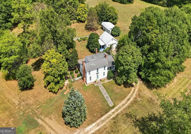 Photo 4 of Single family home for sale at 1834 Hwy 16 W, Jackson, GA 30233 | MLS# 10815745 | Listing updated on 2026-09-14