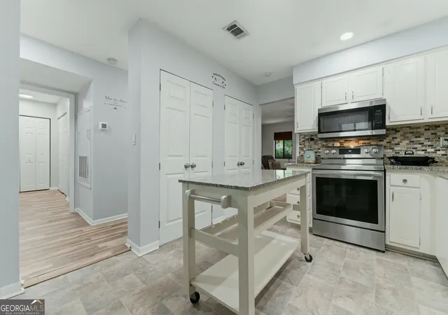 Photo 2 of Condo for sale at 2893 Torreya Way SE, Marietta, GA 30067 | MLS# 10844036 | Listing updated on 2026-09-11