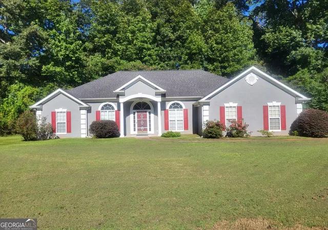 Photo 1 of Single family home for sale at 2415 Lismore Dr, Valley, AL 36854 | MLS# 10841855 | Listing updated on 2026-09-22