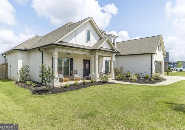 Photo 4 of Single family home for sale at 305 Foxberry Nook, Kathleen, GA 31047 | MLS# 10841486 | Listing updated on 2026-09-17