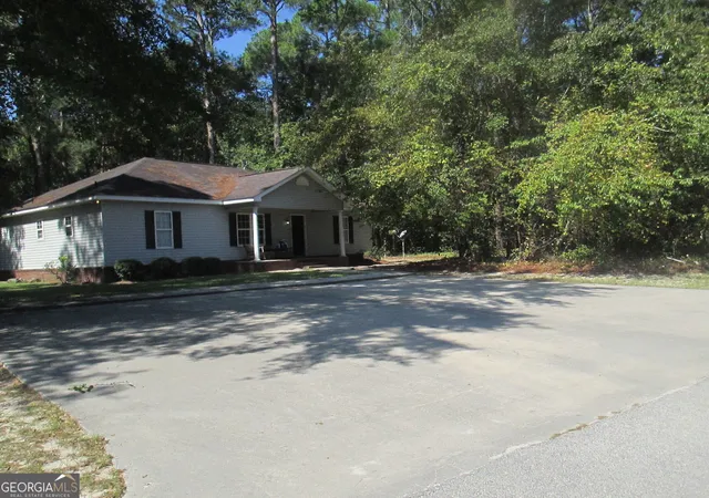 Photo 2 of Single family home for sale at 5602 Landings Pkwy, Statesboro, GA 30458 | MLS# 10848806 | Listing updated on 2026-10-02