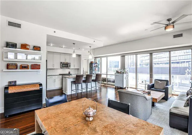 Photo 3 of Condo for sale at 1100 Howell Ml Rd NW #614, Atlanta, GA 30318 | MLS# 10844123 | Listing updated on 2026-09-11