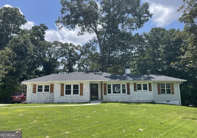 Photo 3 of Single family home for sale at 243 Mountain View Dr, Gainesville, GA 30501 | MLS# 10824921 | Listing updated on 2026-09-28