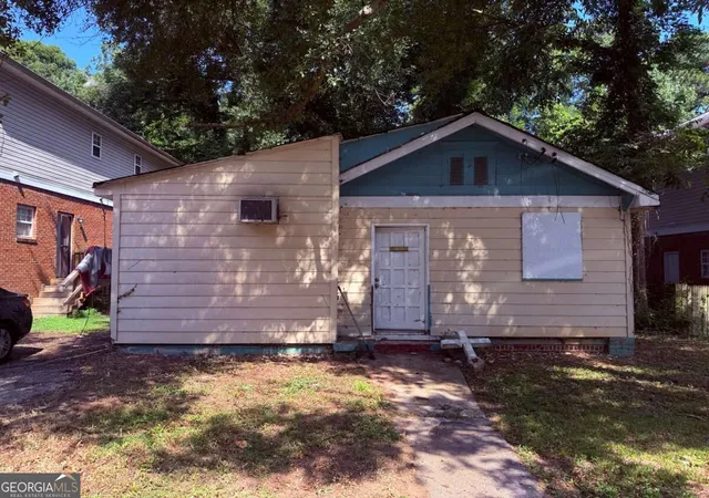 Photo 1 of Single family home for sale at 984 Sims Ave Nw, Atlanta, GA 30318 | MLS# 10841806 | Listing updated on 2026-09-08
