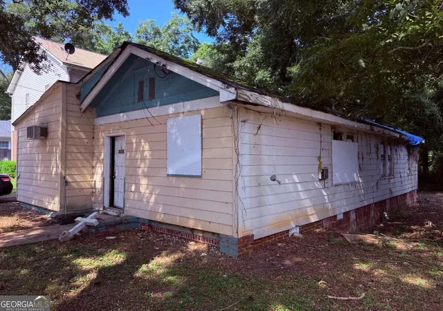 Photo 2 of Single family home for sale at 984 Sims Ave Nw, Atlanta, GA 30318 | MLS# 10841806 | Listing updated on 2026-09-08