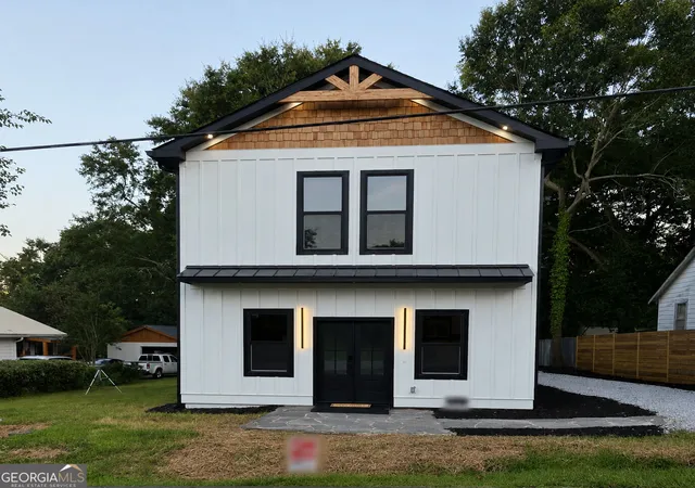 Photo 1 of Single family home for sale at 254 Victoria St, Commerce, GA 30529 | MLS# 10830308 | Listing updated on 2026-09-28