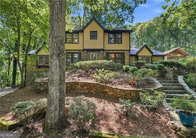 Photo 2 of Single family home for sale at 6250 White Ml Rd, Fairburn, GA 30213 | MLS# 10840746 | Listing updated on 2026-09-06