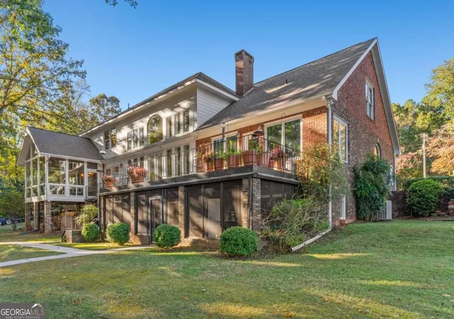 Photo 3 of Single family home for sale at 506 Chestatee Cir, Dawsonville, GA 30534 | MLS# 10879495 | Listing updated on 2026-10-29