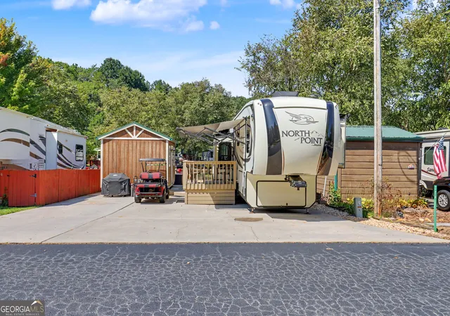 Photo 1 of Manufactured home for sale at 354 Vista Cir, Blairsville, GA 30512 | MLS# 10840985 | Listing updated on 2026-09-19