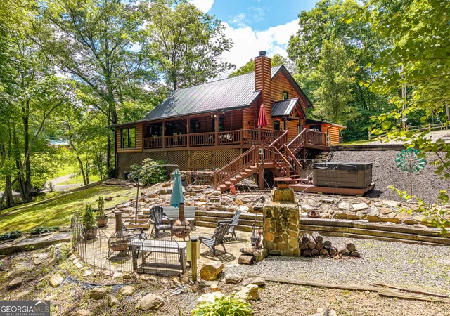 Photo 2 of Single family home for sale at 28 Wood Ln, Blue Ridge, GA 30513 | MLS# 10793416 | Listing updated on 2026-09-16