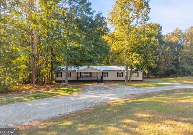 Photo 3 of Manufactured home for sale at 421 Williams Wilson Rd, Hull, GA 30646 | MLS# 10880305 | Listing updated on 2026-10-28