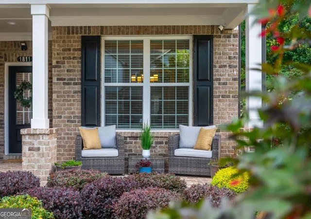 Photo 3 of Single family home for sale at 1811 Goodhearth Dr Ne, Marietta, GA 30066 | MLS# 10811221 | Listing updated on 2026-09-10