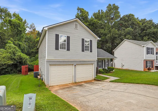Photo 2 of Single family home for sale at 2201 Clayton Ridge, Lithonia, GA 30058 | MLS# 10845128 | Listing updated on 2026-09-18