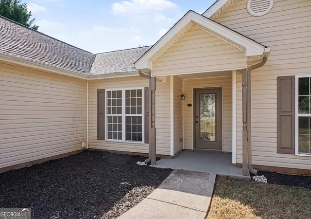 Photo 2 of Single family home for sale at 1601 Madison Dr, Bethlehem, GA 30620 | MLS# 10880547 | Listing updated on 2026-10-28