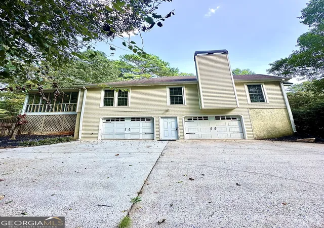 Photo 4 of Single family home for sale at 439 Abbington Ln, Douglasville, GA 30134 | MLS# 10826094 | Listing updated on 2026-10-18
