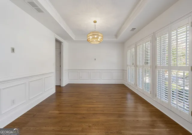 Photo 4 of Single family home for sale at 1003 Nottingham Ln NE, Brookhaven, GA 30319 | MLS# 10846148 | Listing updated on 2026-10-14