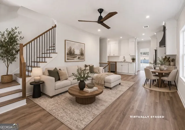 Photo 3 of Townhouse for sale at 1123 Riverside Ter, Gainesville, GA 30501 | MLS# 10840905 | Listing updated on 2026-09-19