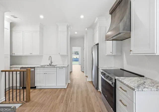Photo 4 of Townhouse for sale at 1123 Riverside Ter, Gainesville, GA 30501 | MLS# 10840905 | Listing updated on 2026-09-19