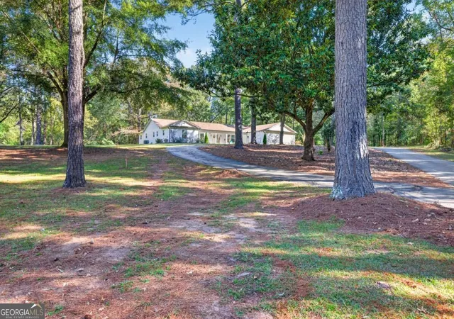 Photo 1 of Single family home for sale at 1495 S Ola Rd, Locust Grove, GA 30248 | MLS# 10880780 | Listing updated on 2026-10-29