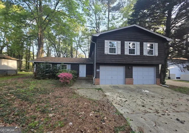 Photo 2 of Single family home for sale at 5382 Rockbridge Rd, Stone Mountain, GA 30088 | MLS# 10754814 | Listing updated on 2026-09-08
