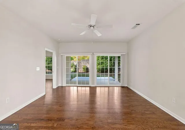Photo 3 of Single family home for sale at 6235 Ivy Stone Way, Hoschton, GA 30548 | MLS# 10848366 | Listing updated on 2026-09-23