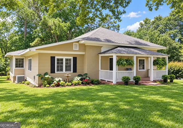 Photo 1 of Single family home for sale at 505 Kincaid Ave, Griffin, GA 30224 | MLS# 10842842 | Listing updated on 2026-09-09
