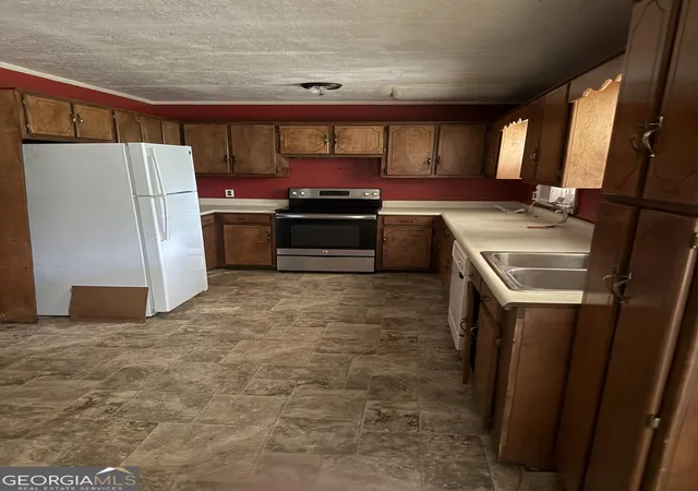 Photo 2 of Single family home for sale at 125 Ridge Rd, Kingston, GA 30145 | MLS# 10843264 | Listing updated on 2026-09-10