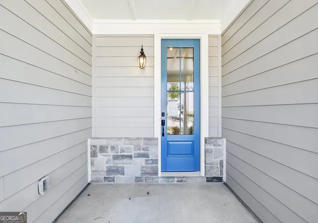Photo 2 of Single family home for sale at 869 Salton Way, Hoschton, GA 30548 | MLS# 10802941 | Listing updated on 2026-10-24