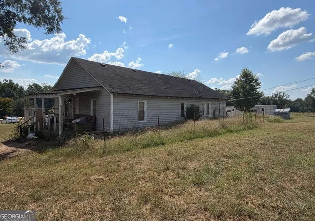 Photo 2 of Single family home for sale at 583 Tyus Veal Rd, Bowdon, GA 30108 | MLS# 10841396 | Listing updated on 2026-09-08