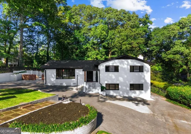 Photo 1 of Single family home for sale at 2546 Skyland Trl Ne, Atlanta, GA 30319 | MLS# 10844519 | Listing updated on 2026-10-16