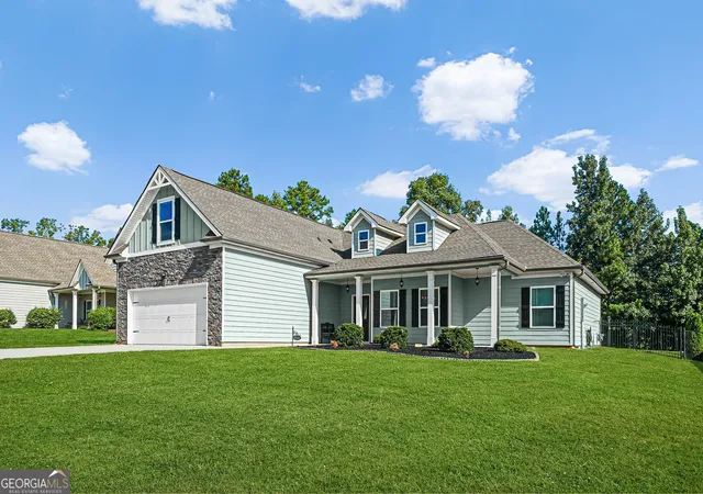 Photo 2 of Single family home for sale at 8844 St Andrews Pkwy, Winston, GA 30187 | MLS# 10841209 | Listing updated on 2026-09-22