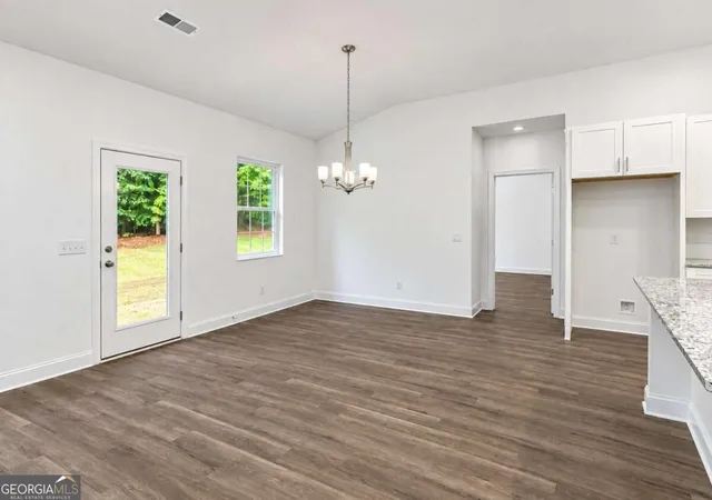 Photo 4 of Single family home for sale at 1850 W Mcintosh Rd, Griffin, GA 30223 | MLS# 10843492 | Listing updated on 2026-09-11