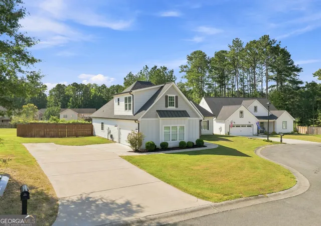 Photo 2 of Single family home for sale at 5 Ellen Ct Sw, Rome, GA 30165 | MLS# 10838656 | Listing updated on 2026-09-16