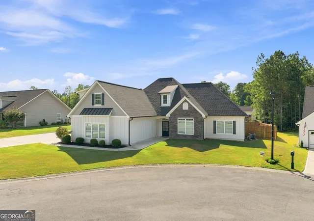 Photo 3 of Single family home for sale at 5 Ellen Ct Sw, Rome, GA 30165 | MLS# 10838656 | Listing updated on 2026-09-16