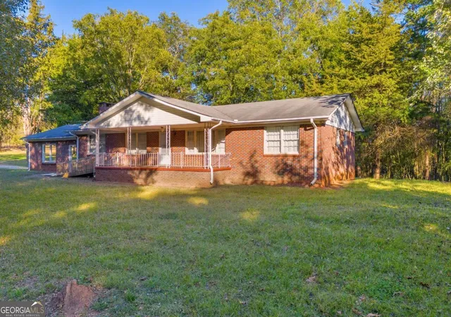 Photo 4 of Single family home for sale at 4638 Highway 63, Carnesville, GA 30521 | MLS# 10842961 | Listing updated on 2026-09-12
