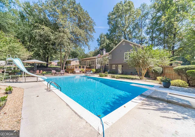 Photo 2 of Single family home for sale at 2759 Lanier Dr, Snellville, GA 30078 | MLS# 10852013 | Listing updated on 2026-10-08